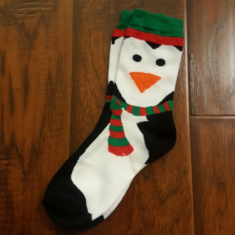 🐧NWOT Penguin Socks 🐧